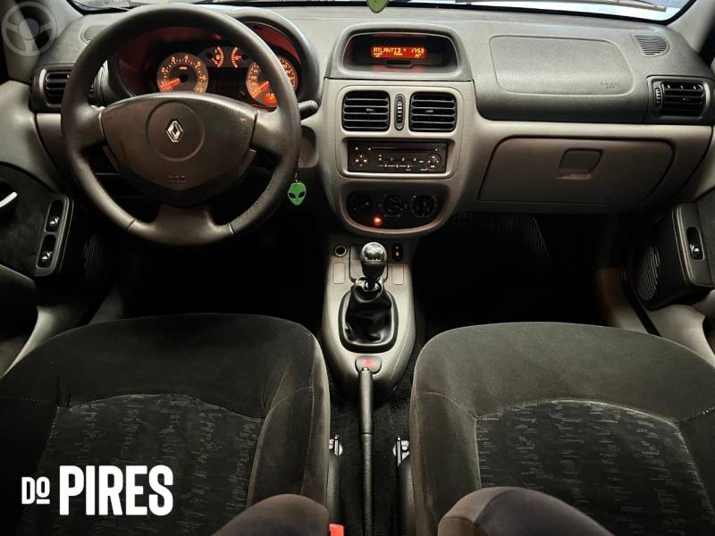 RENAULT - CLIO 1.6 PRIVILÉGE SEDAN 16V 4P MANUAL - 2008/2009 - PRATA - R$ 29.900,00