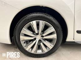 PEUGEOT - 3008 1.6 GRIFFE THP 16V 4P AUTOMÁTICO - 2014/2015 - BRANCA - R$ 57.900,00