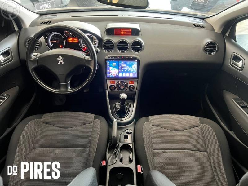 FIAT - BRAVO 1.8 SPORTING 16V FLEX 4P MANUAL - 2015/2016 - VERMELHA - R$ 62.500,00