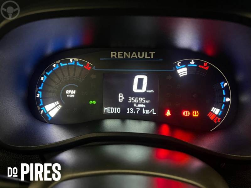 RENAULT - KWID 1.0 12V SCE FLEX ZEN MANUAL - 2022/2023 - BRANCA - R$ 49.900,00