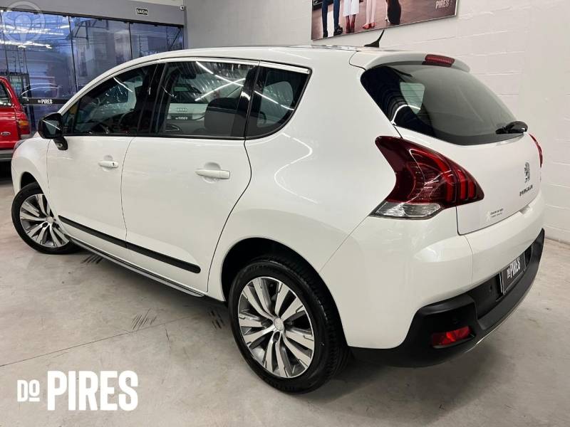 PEUGEOT - 3008 1.6 GRIFFE THP 16V 4P AUTOMÁTICO - 2014/2015 - BRANCA - R$ 57.900,00