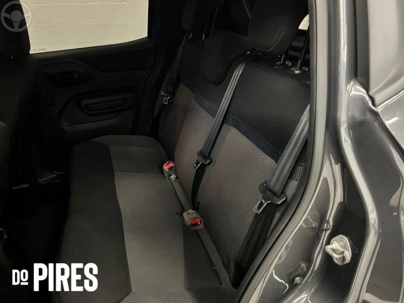 CITROËN - C3 1.6 LIVE PACK 16V FLEX 4P AUTOMÁTICO - 2023/2024 - CINZA - R$ 73.900,00